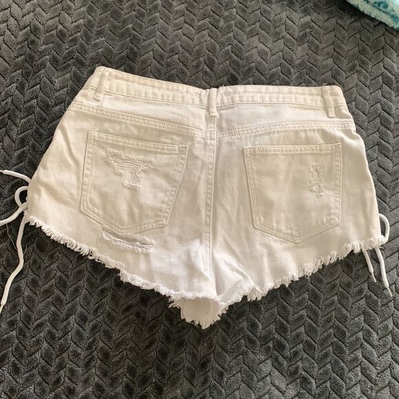 Fun Forever 21, white tie up Jean shorts - Picture 4 of 5